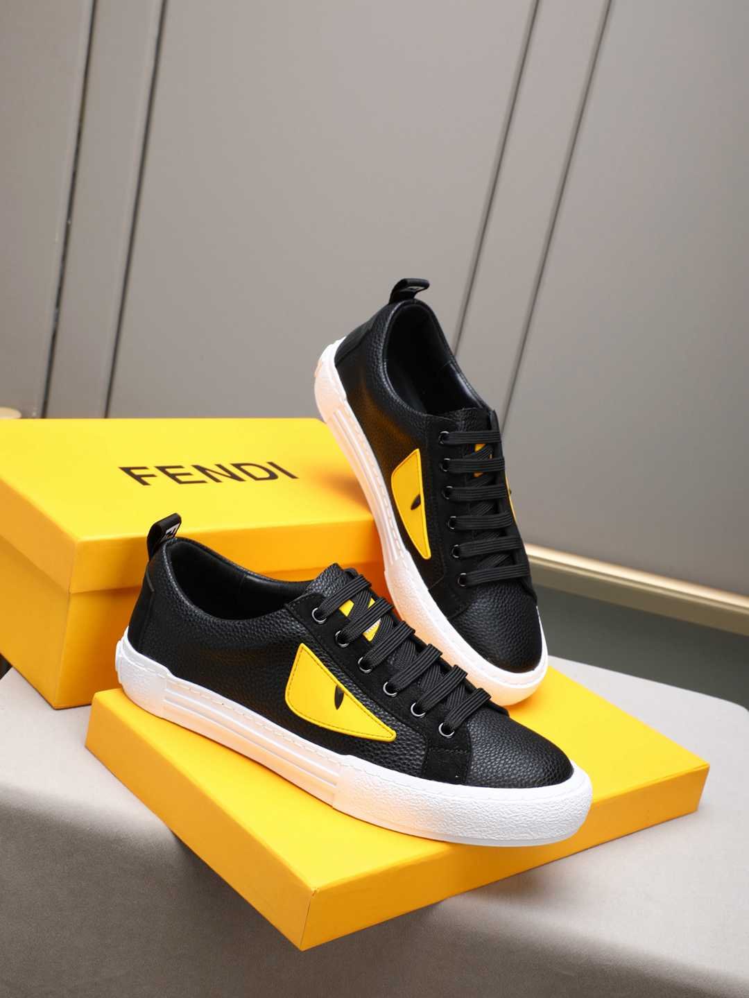 Fendi Men’s FD Sneakers Colorway 2 1308210-2