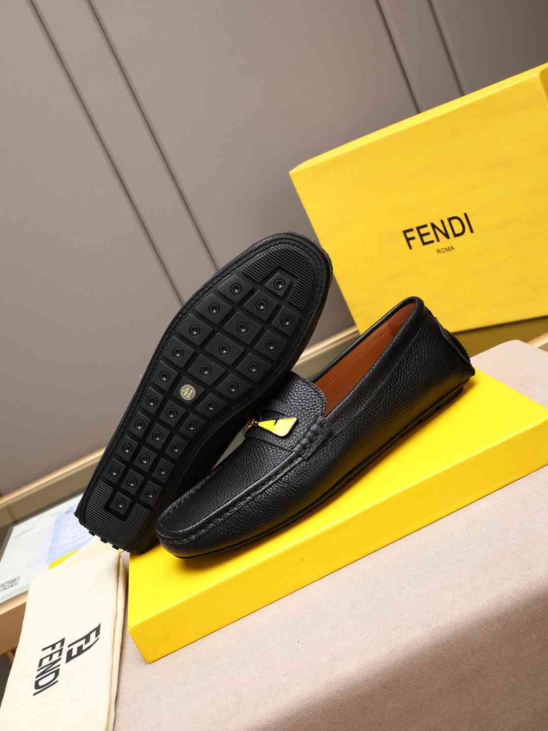 Fendi Men’s Leather Dress Shoes White Colorway 4 1308220-4