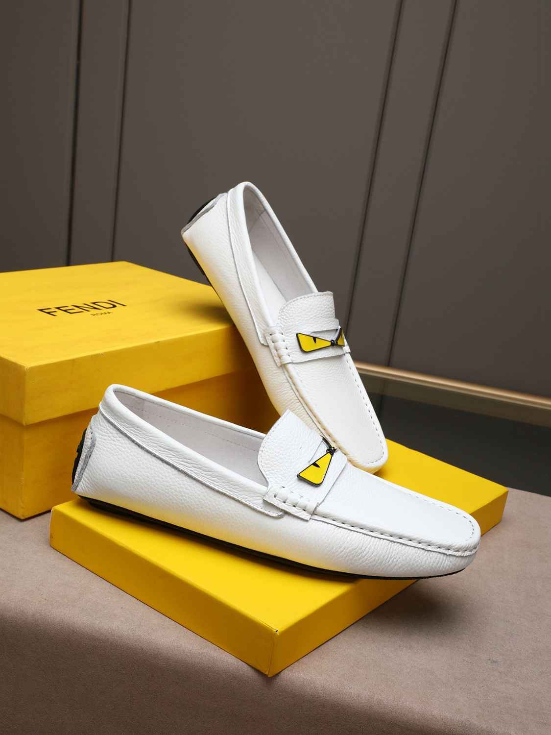Fendi Men’s Leather Dress Shoes White Colorway 3 1308220-3