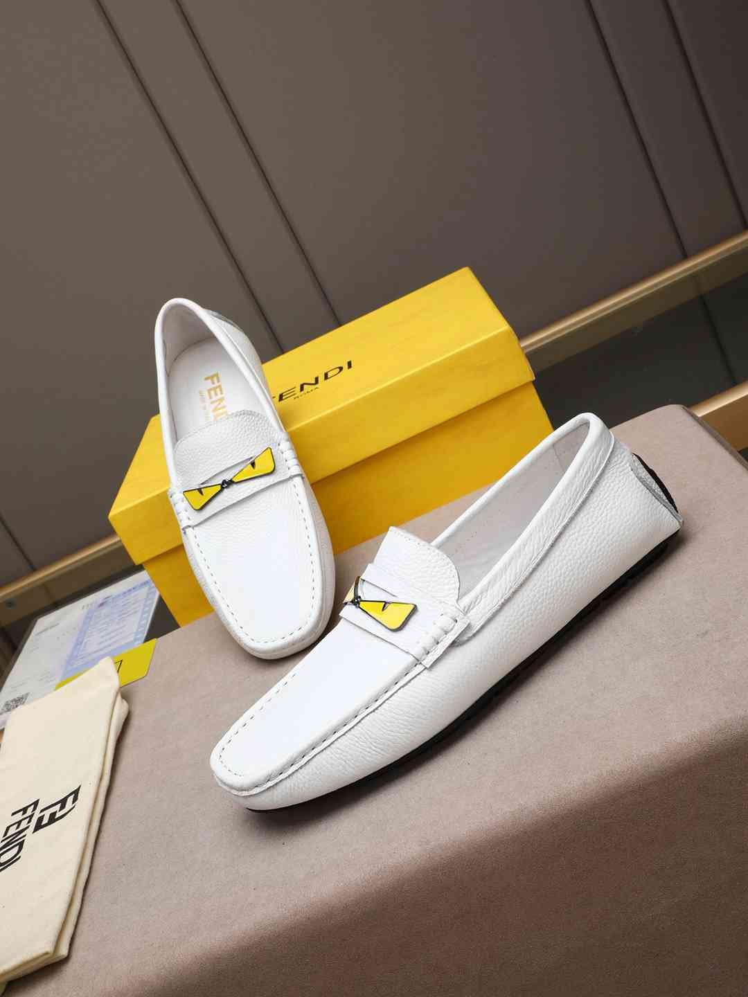 Fendi Men’s Leather Dress Shoes White Colorway 3 1308220-3