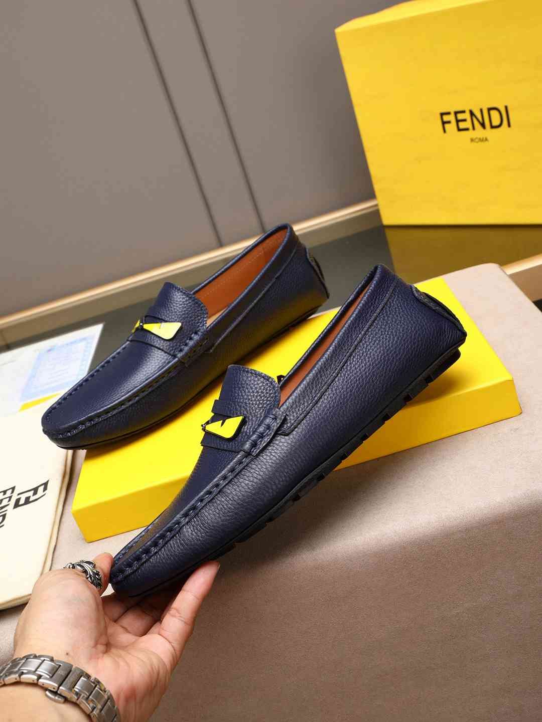 Fendi Men’s Leather Dress Shoes White Colorway 2 1308220-2