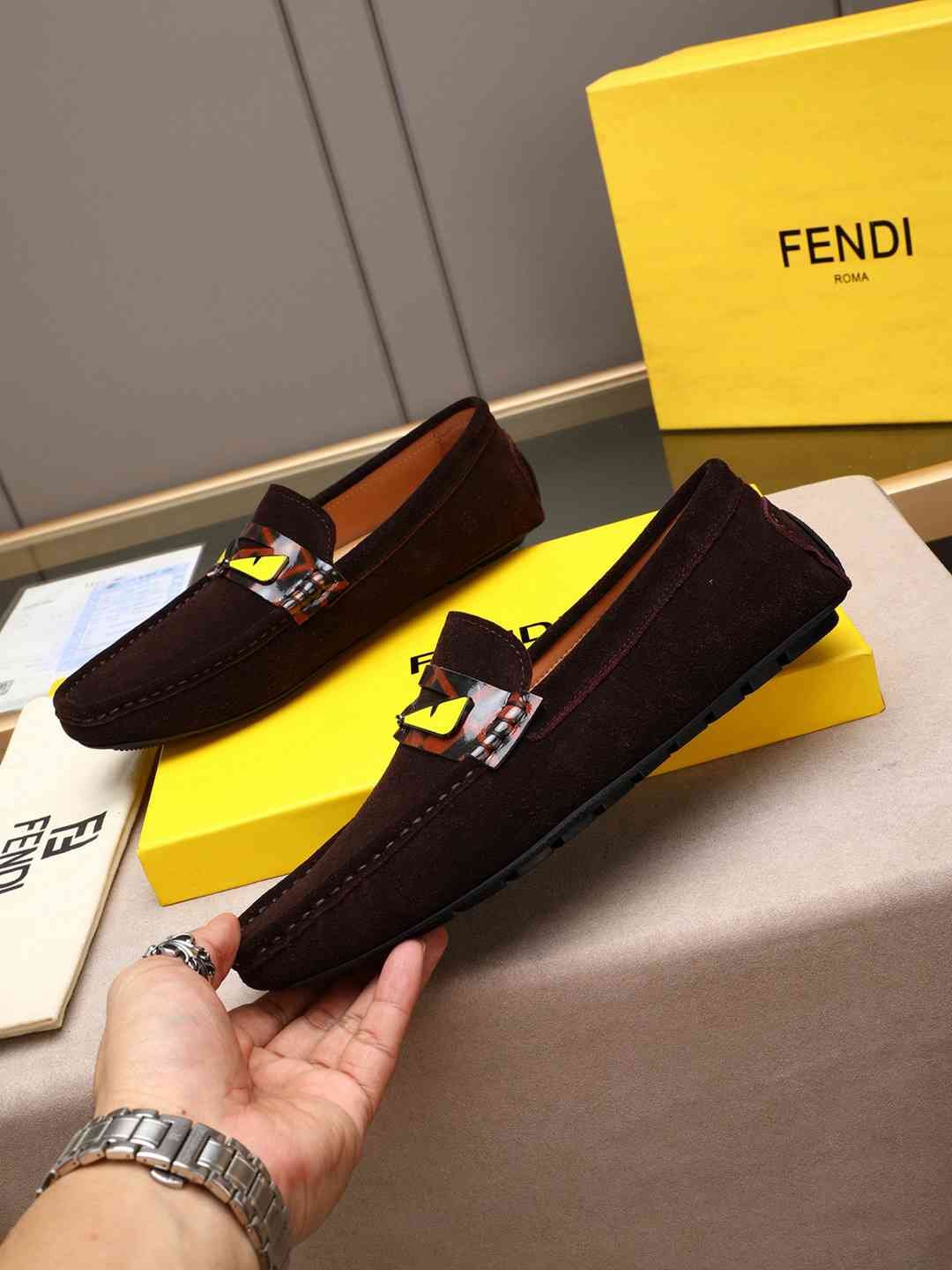 Fendi Men’s Leather Dress Shoes White Colorway 1 1308220-1