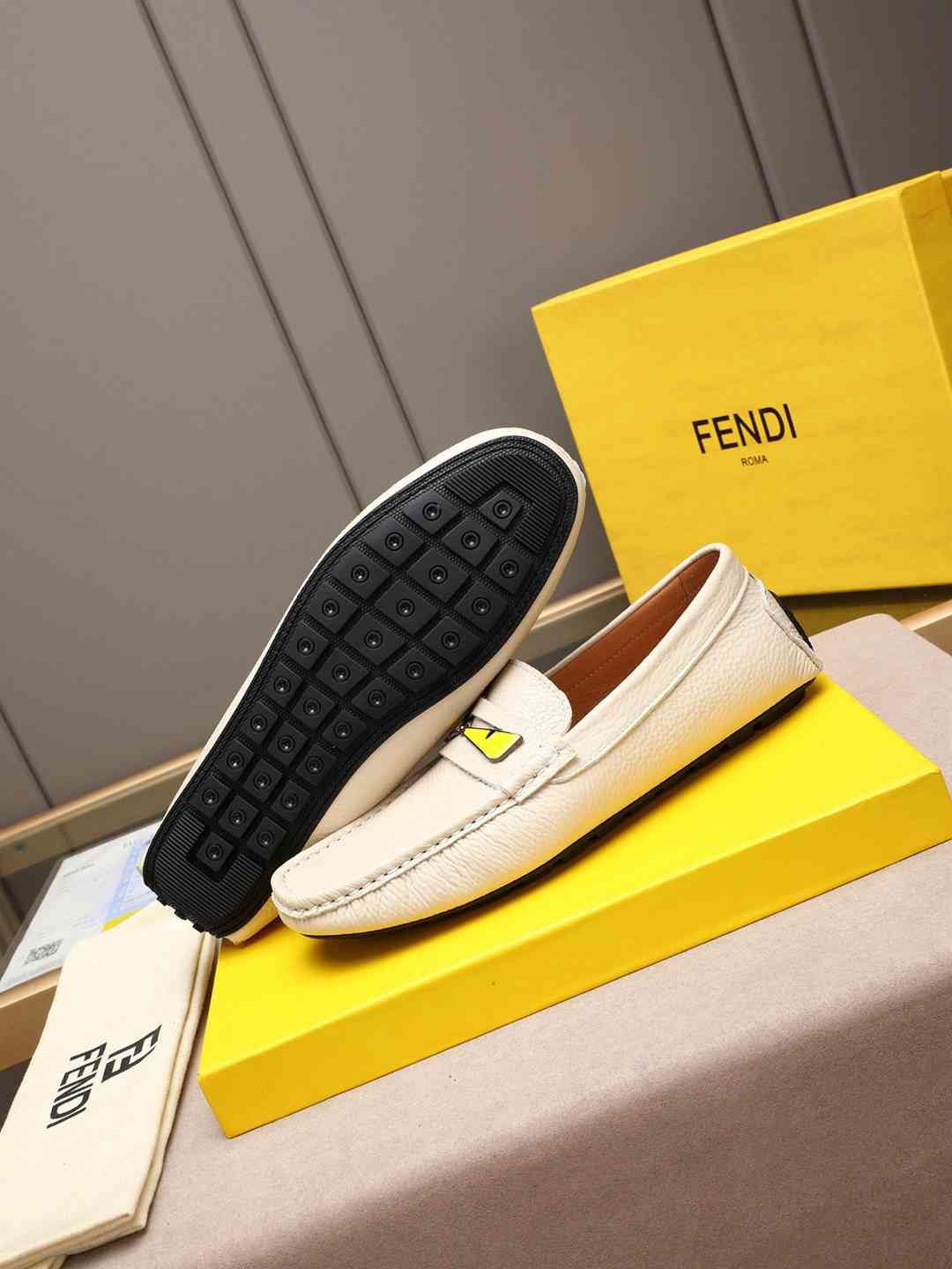 Fendi Men’s Leather Dress Shoes White 1308220