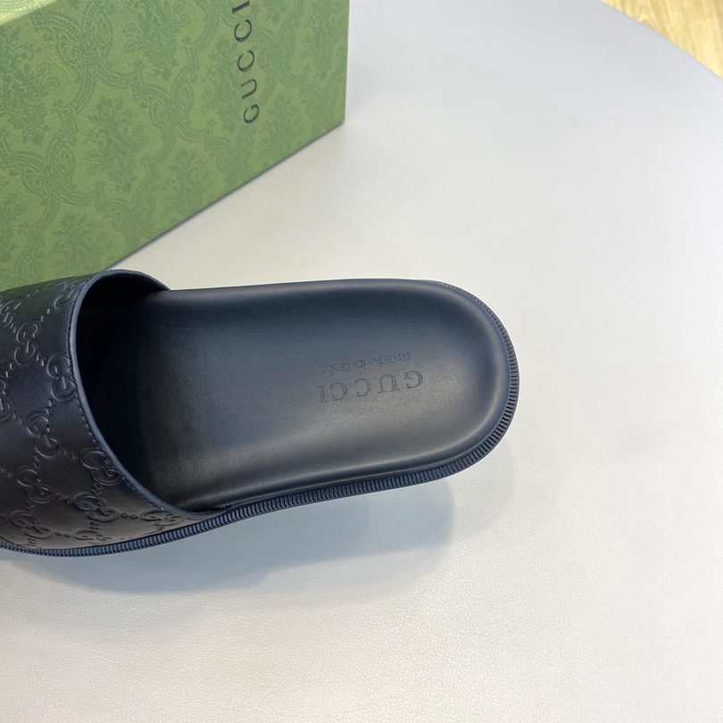 Gucci Men’s Canvas Slides Colorway 24 1628190-24