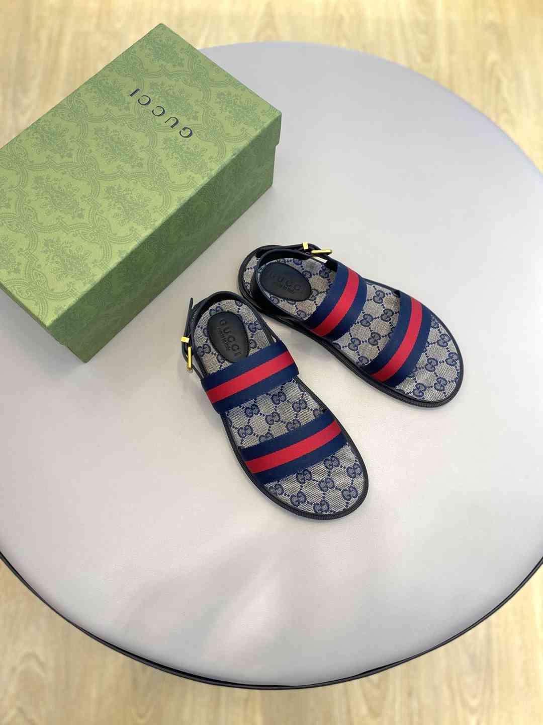 Gucci Men’s Canvas Slides Colorway 23 1628190-23