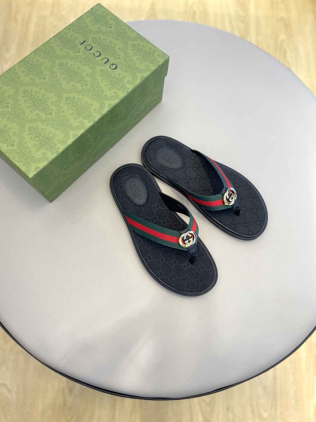 Gucci Men’s Canvas Slides Colorway 16 1628190-16