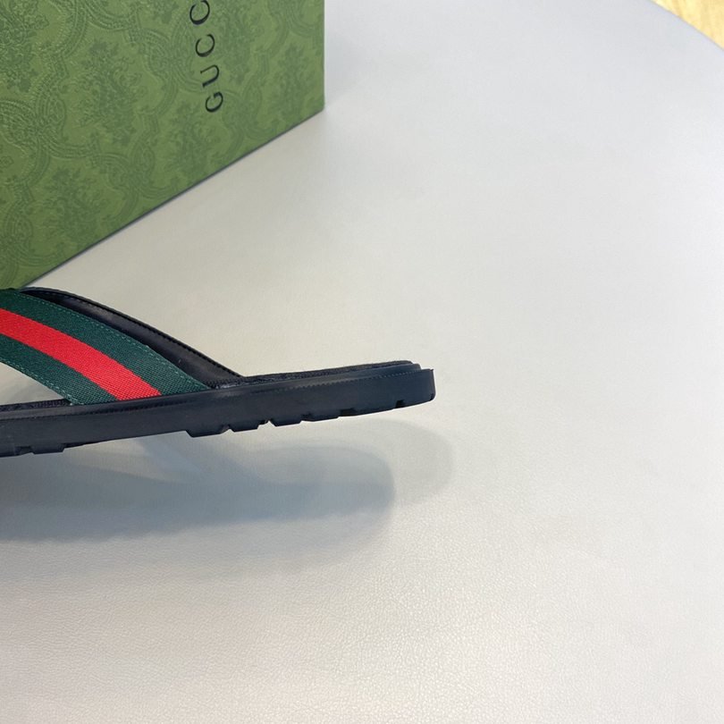 Gucci Men’s Canvas Slides Colorway 16 1628190-16