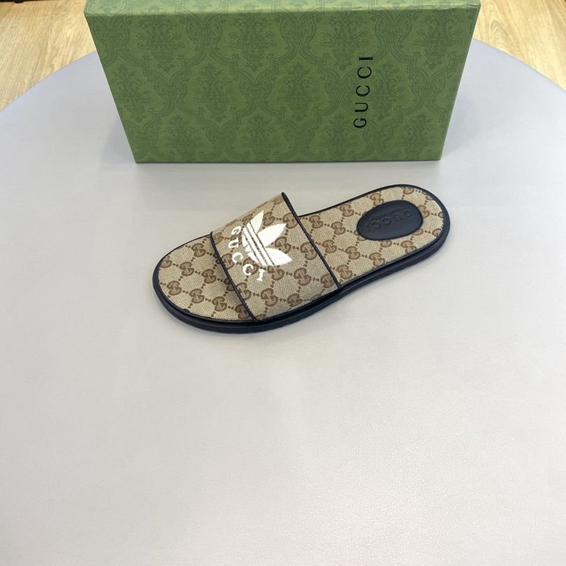 Gucci Men’s Canvas Slides Colorway 15 1628190-15