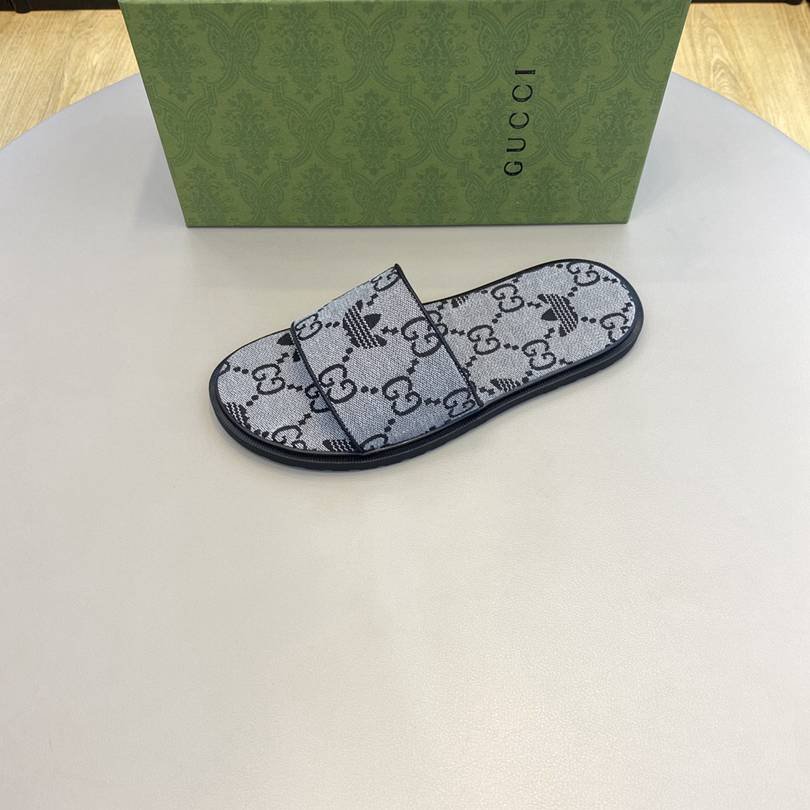 Gucci Men’s GUCC Slides Colorway 8 1628190-8