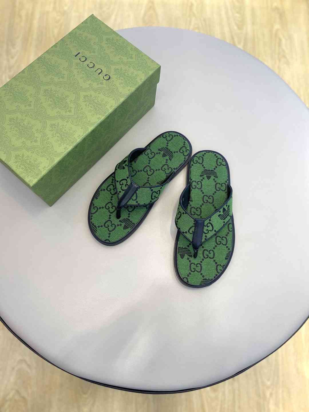 Men’s Sandals & Slides Men’s GUCC Slides Colorway 23 1628190-23