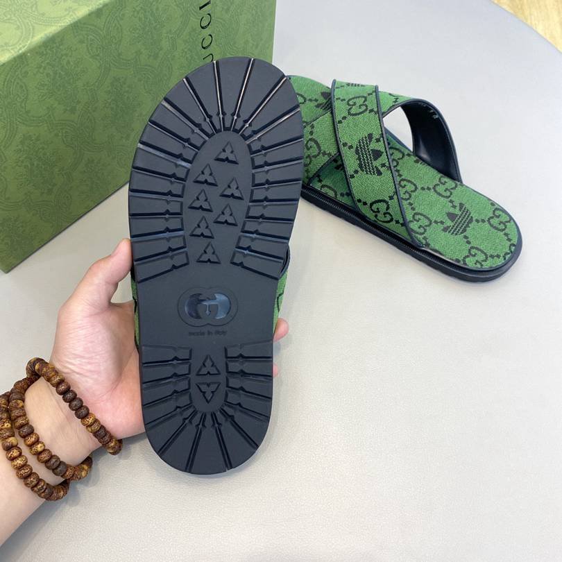 Gucci Men’s GUCC Slides Colorway 5 1628190-5