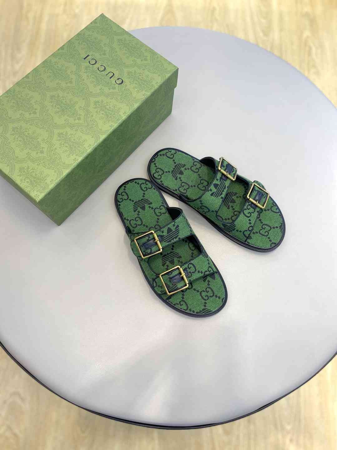 Men’s Sandals & Slides Men’s GUCC Slides Colorway 20 1628190-20