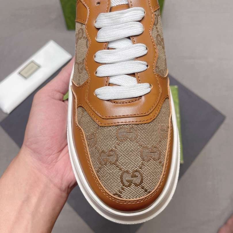 Gucci Men’s Genuine leather finish Court Sneakers Colorway 6 1628230-6