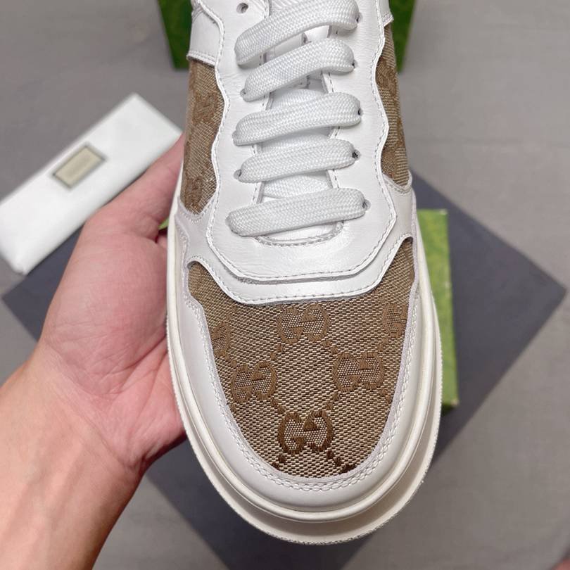 Gucci Men’s Genuine leather finish Court Sneakers Colorway 5 1628230-5