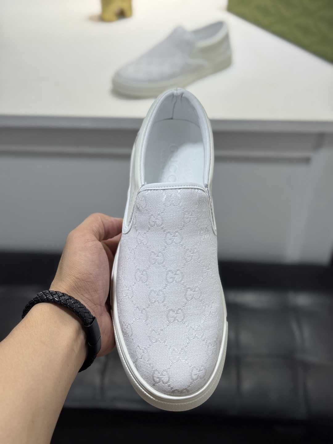 Gucci Men’s GUCC HX Sneakers Colorway 2 1720220-2