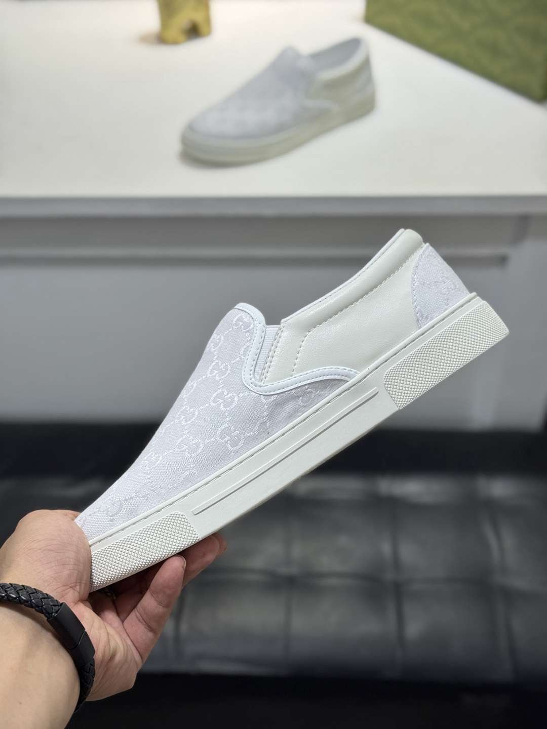 Gucci Men’s GUCC HX Sneakers Colorway 2 1720220-2