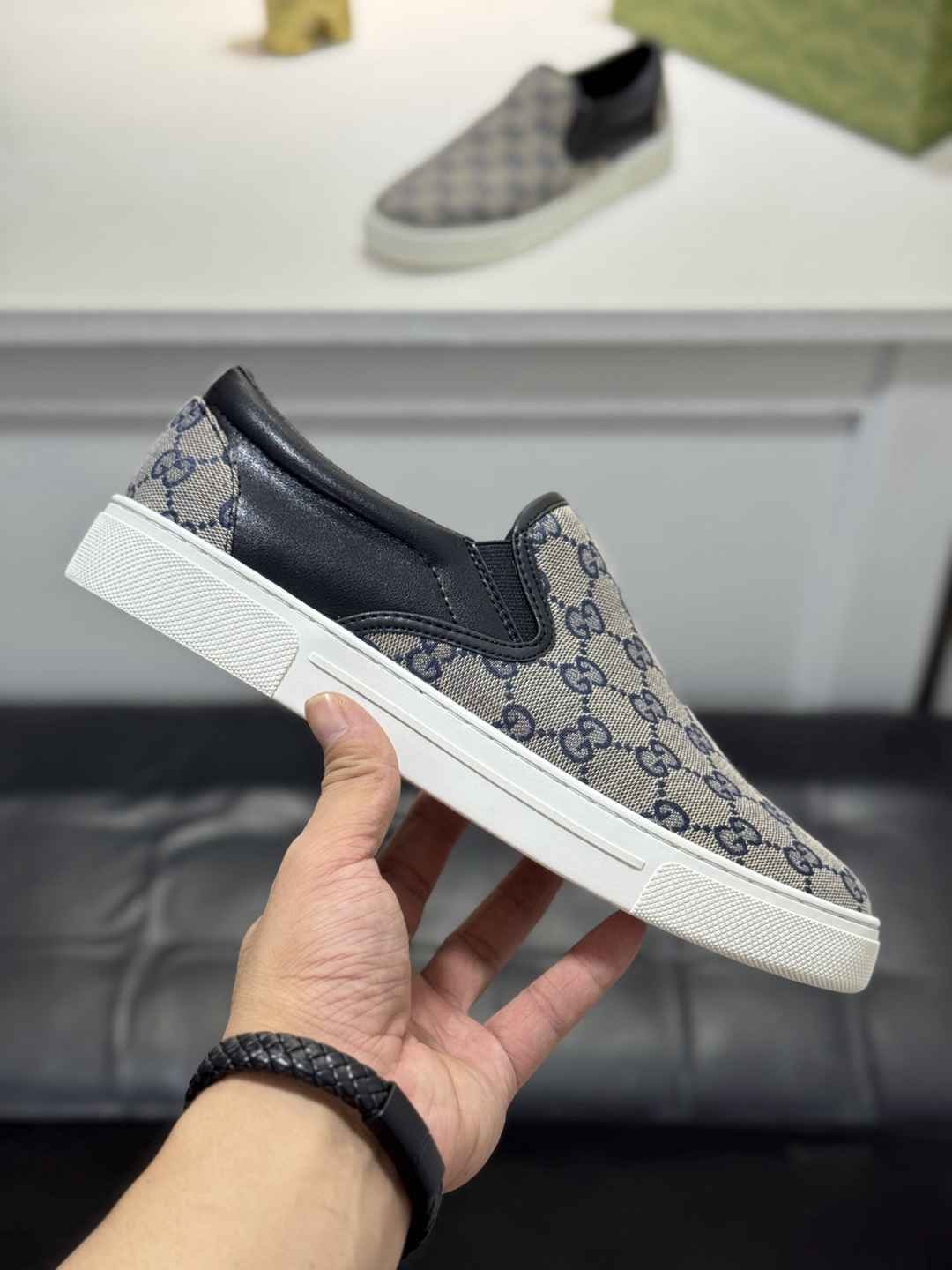 Gucci Men's GUCC HX Sneakers Colorway 1 1720220-1