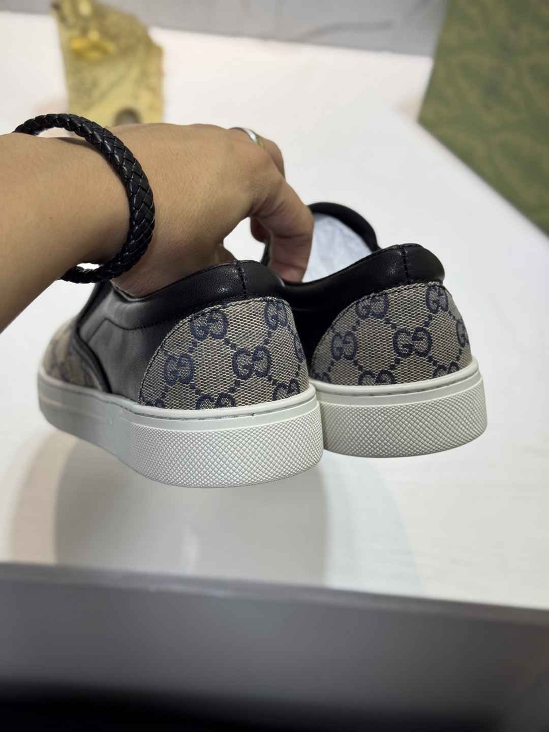 Gucci Men’s GUCC HX Sneakers Colorway 1 1720220-1