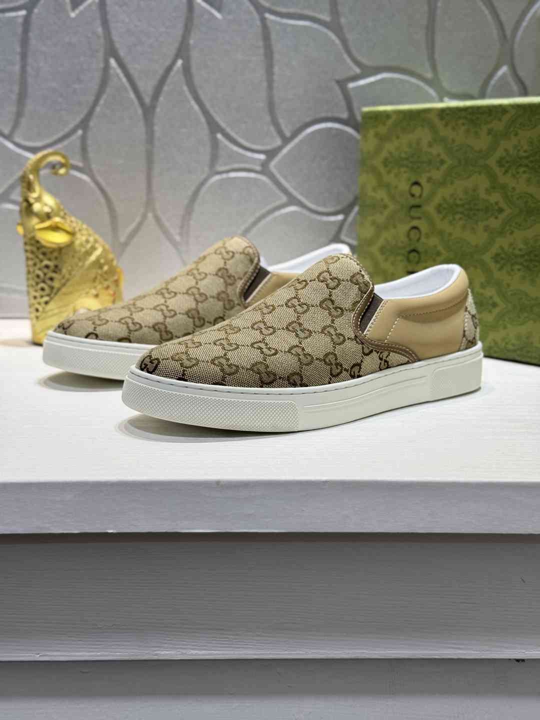 Gucci Men’s GUCC HX Sneakers 1720220