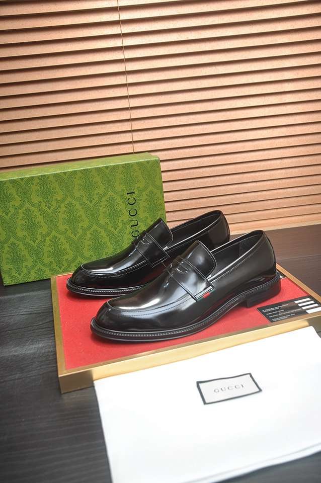 Gucci Men’s Leather Sneakers Colorway 4 1133270-4