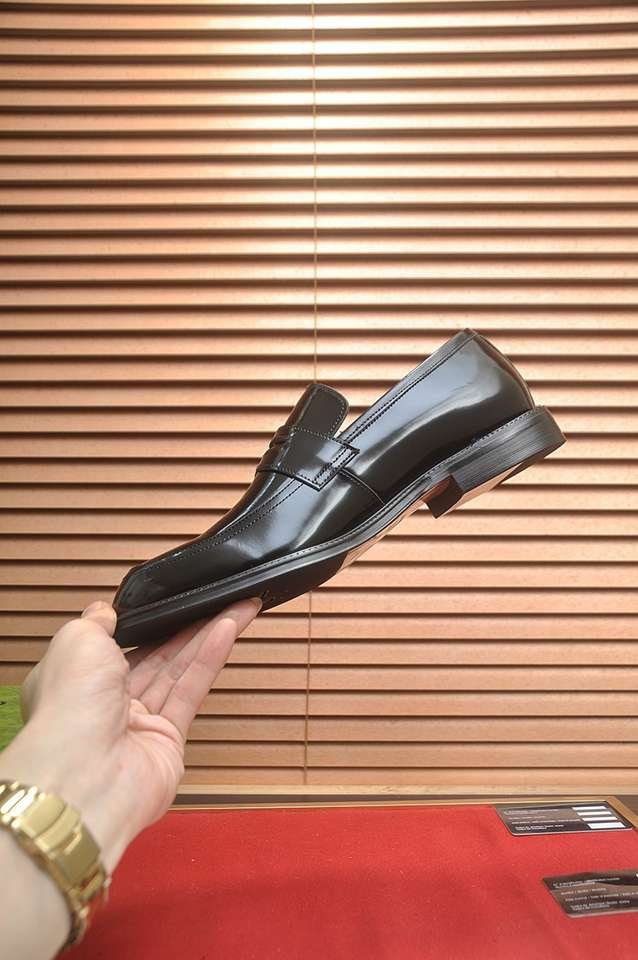 Gucci Men’s Leather Sneakers Colorway 4 1133270-4