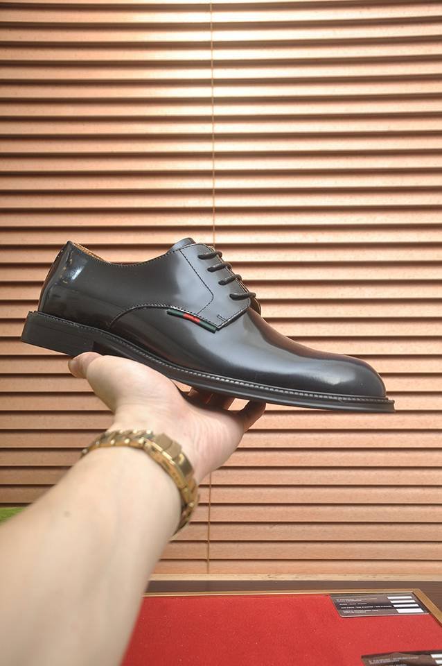 Gucci Men’s Leather Sneakers Colorway 2 1133270-2