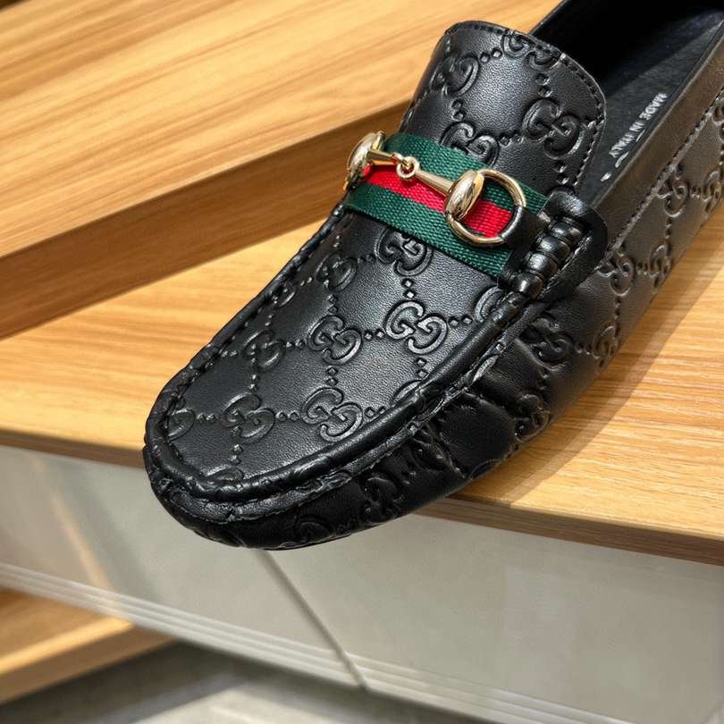 Gucci Men’s Leather Sneakers 1717220
