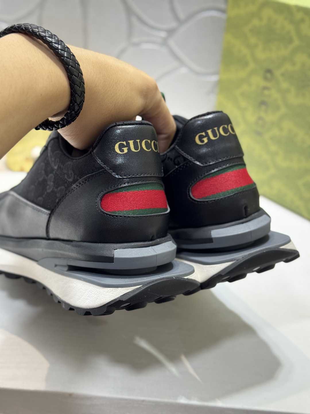 Gucci Men’s GUCC AY Sneakers Colorway 10 1720240-10