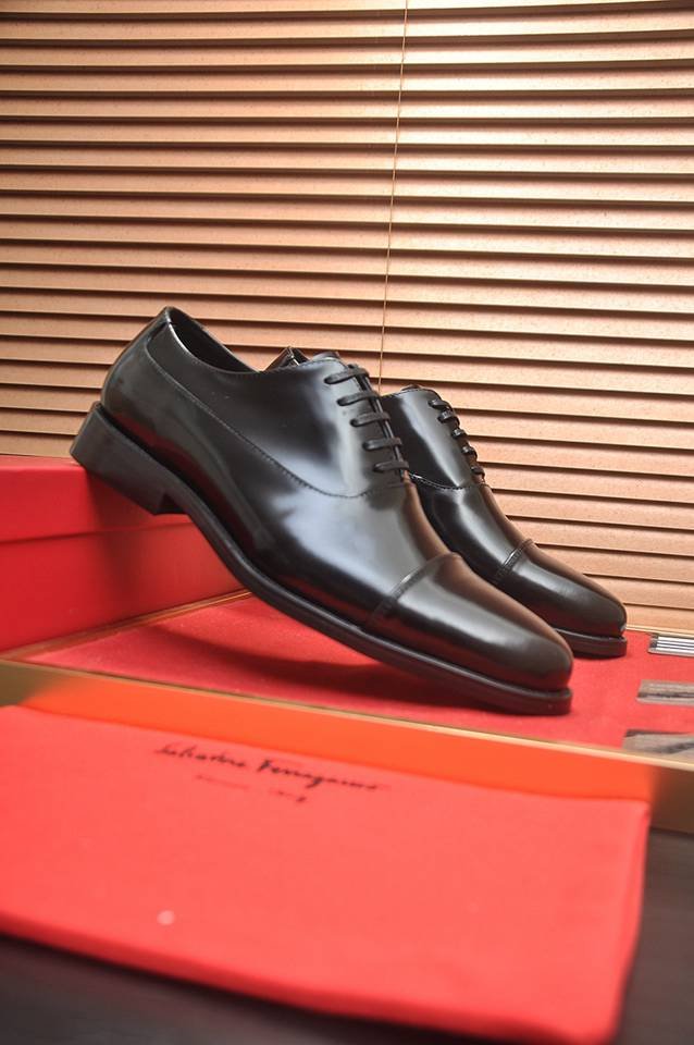 Ferragamo Leather Designer Sneakers 1133290