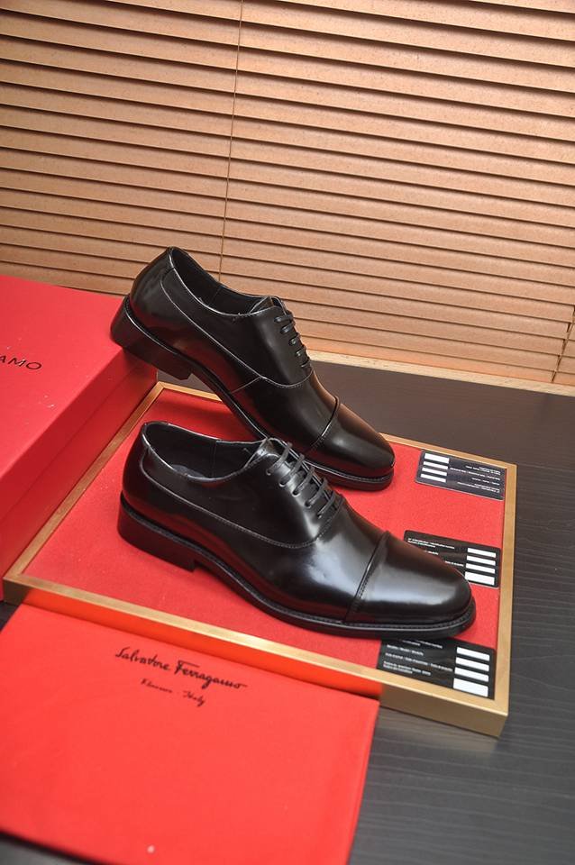 Ferragamo Leather Designer Sneakers 1133290