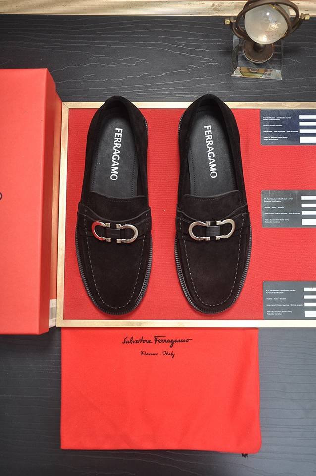 Ferragamo Leather Dress Shoes Colorway 2 1133320-2