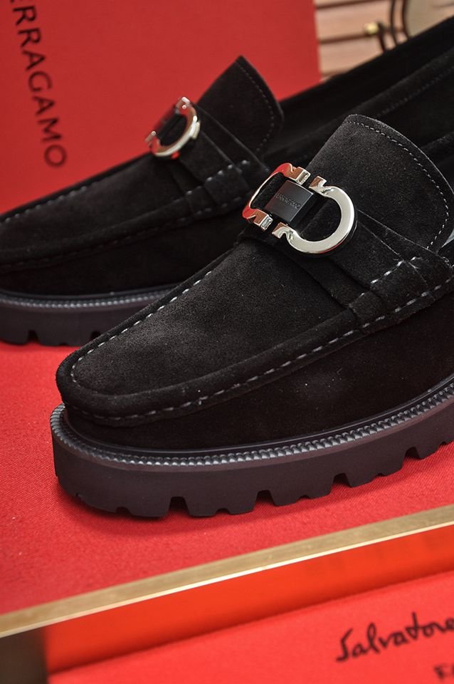 Ferragamo Leather Dress Shoes Colorway 2 1133320-2