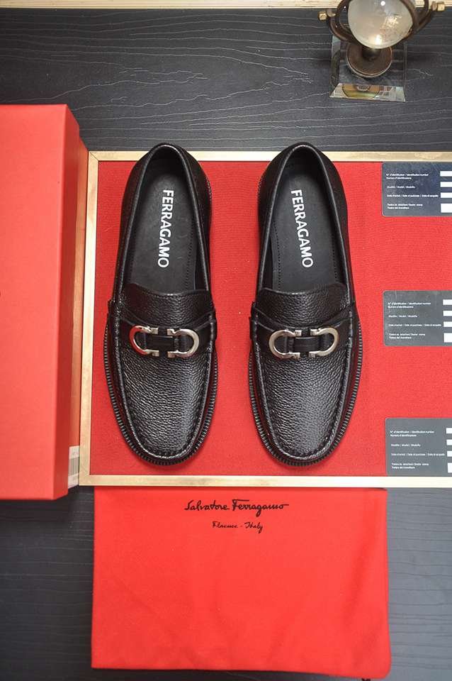 Ferragamo Leather Dress Shoes Colorway 1 1133320-1