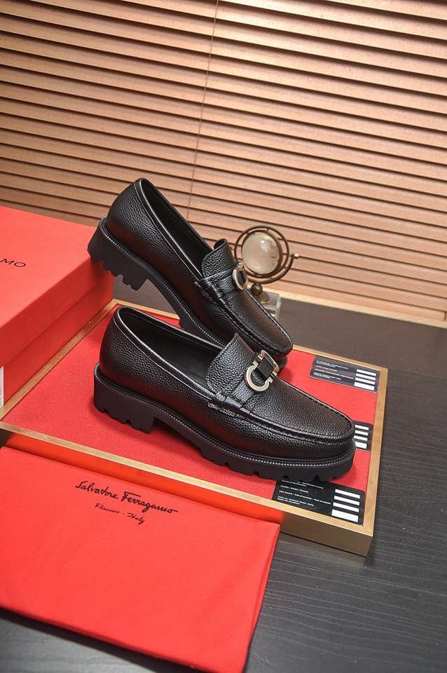Ferragamo Leather Dress Shoes Colorway 1 1133320-1