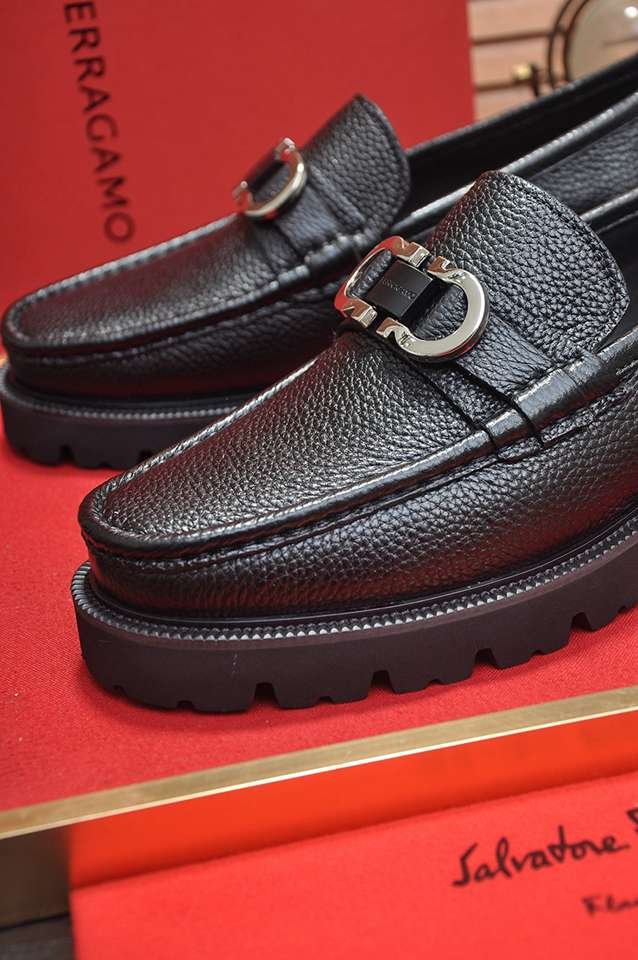 Ferragamo Leather Dress Shoes Colorway 1 1133320-1