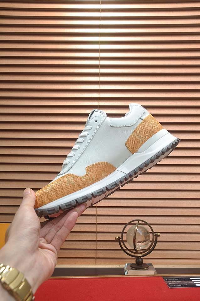 Louis Vuitton LOUIS VUITTON Sneakers Colorway 24 1133380-24