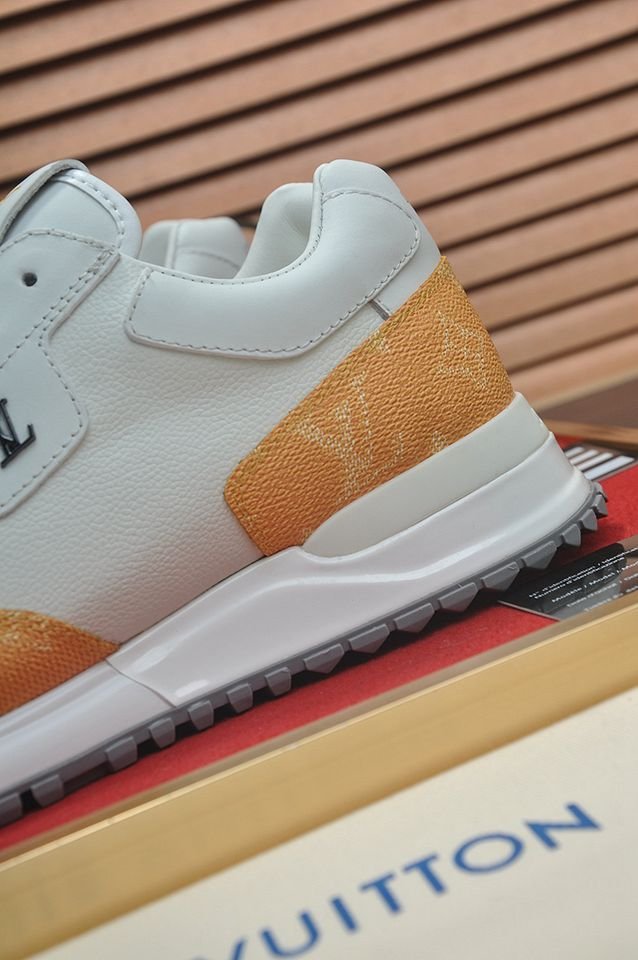Louis Vuitton LOUIS VUITTON Sneakers Colorway 24 1133380-24