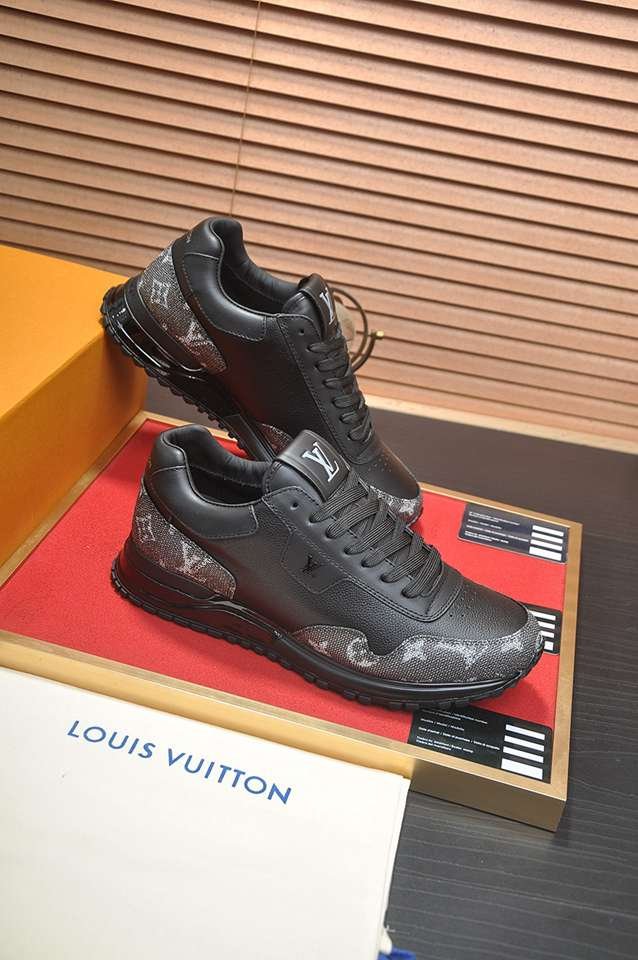 Louis Vuitton LOUIS VUITTON Sneakers Colorway 22 1133380-22