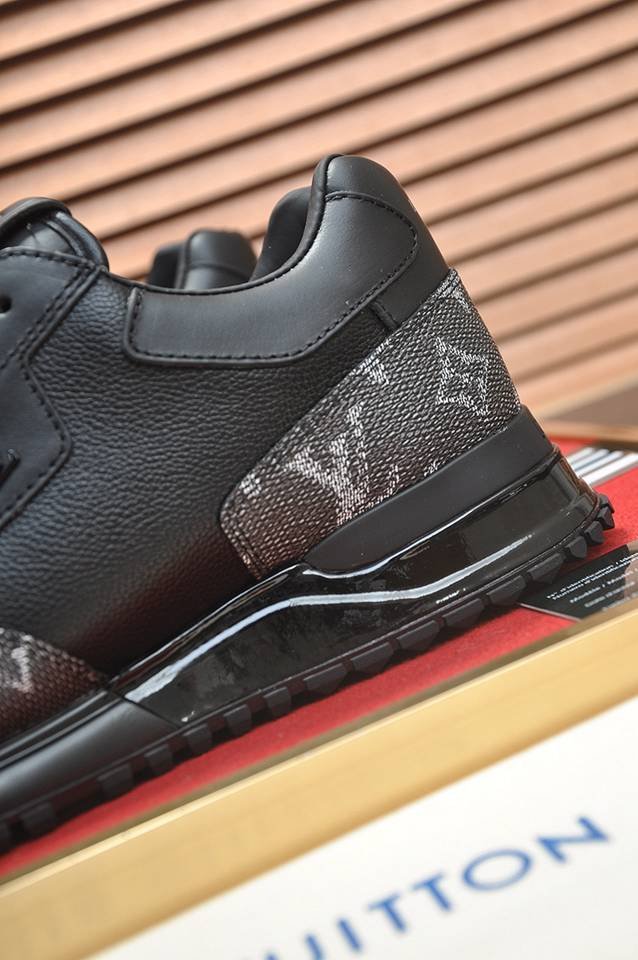 Louis Vuitton LOUIS VUITTON Sneakers Colorway 22 1133380-22