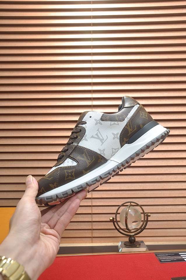 Louis Vuitton LOUIS VUITTON Sneakers Colorway 21 1133380-21