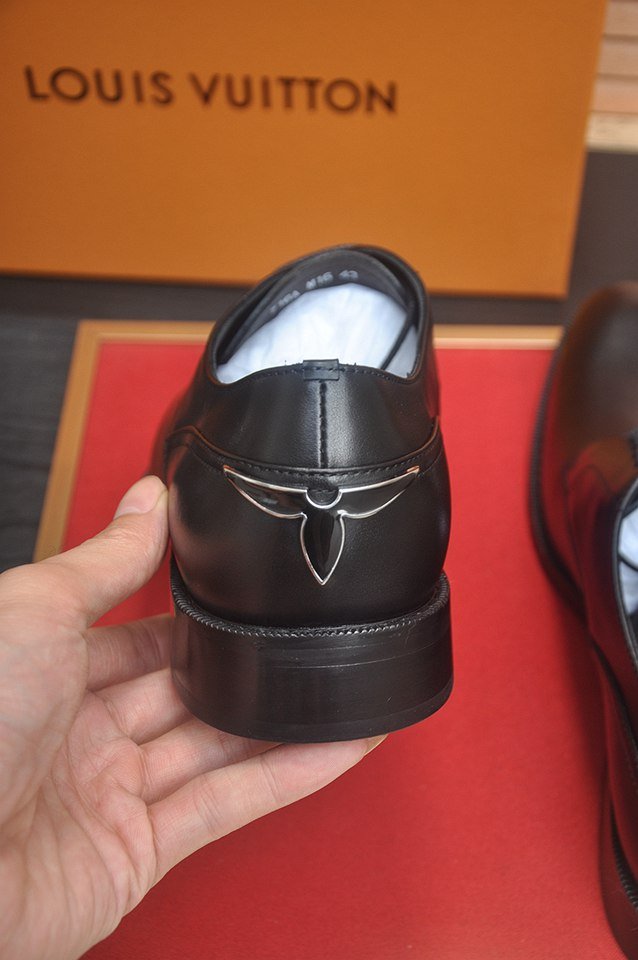Louis Vuitton LV Sneakers Colorway 28 1133280-28