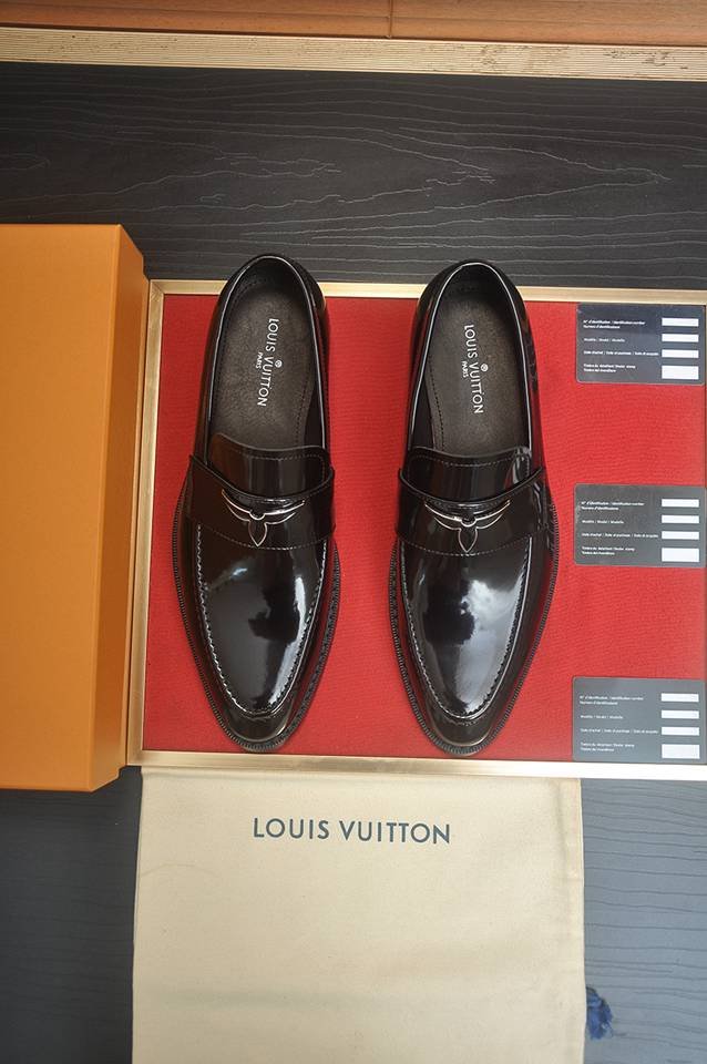 Louis Vuitton LV Sneakers Colorway 23 1133280-23