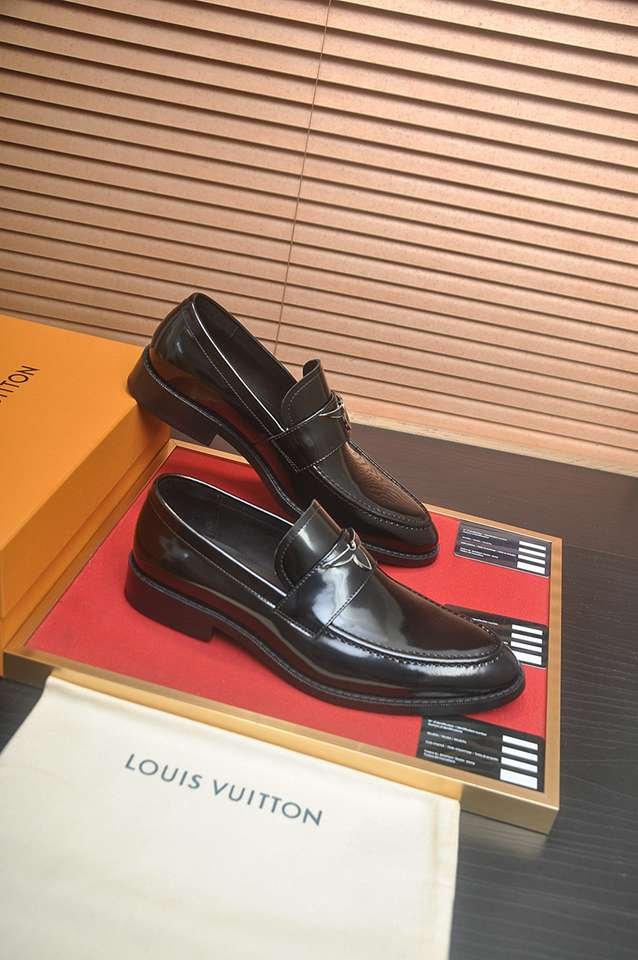 Louis Vuitton LV Sneakers Colorway 23 1133280-23