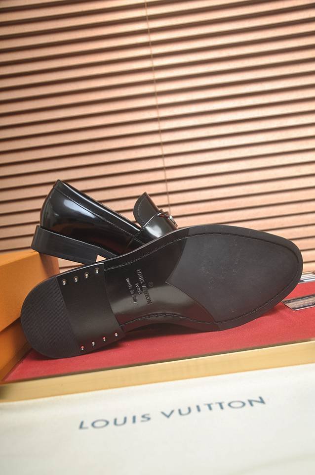 Louis Vuitton LV Sneakers Colorway 23 1133280-23