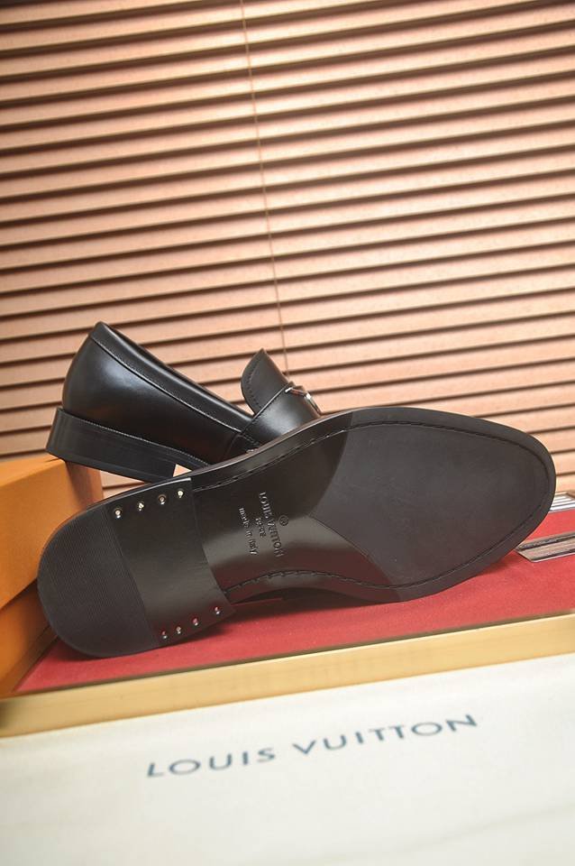 Louis Vuitton LV Sneakers Colorway 22 1133280-22