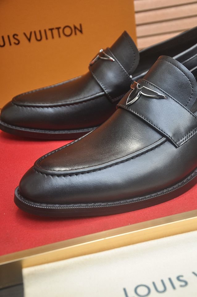 Louis Vuitton LV Sneakers Colorway 22 1133280-22