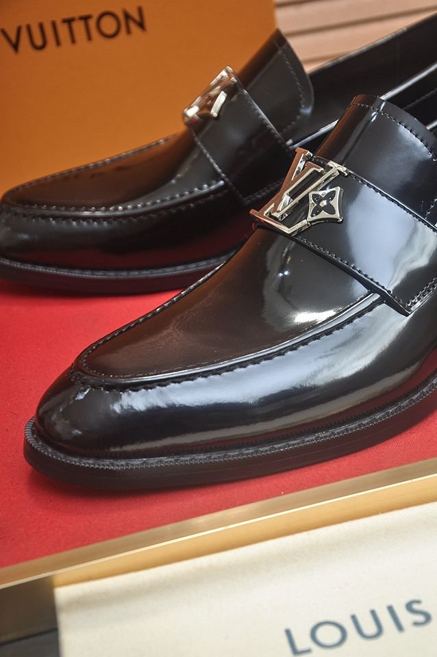 Louis Vuitton LV Sneakers Colorway 21 1133280-21