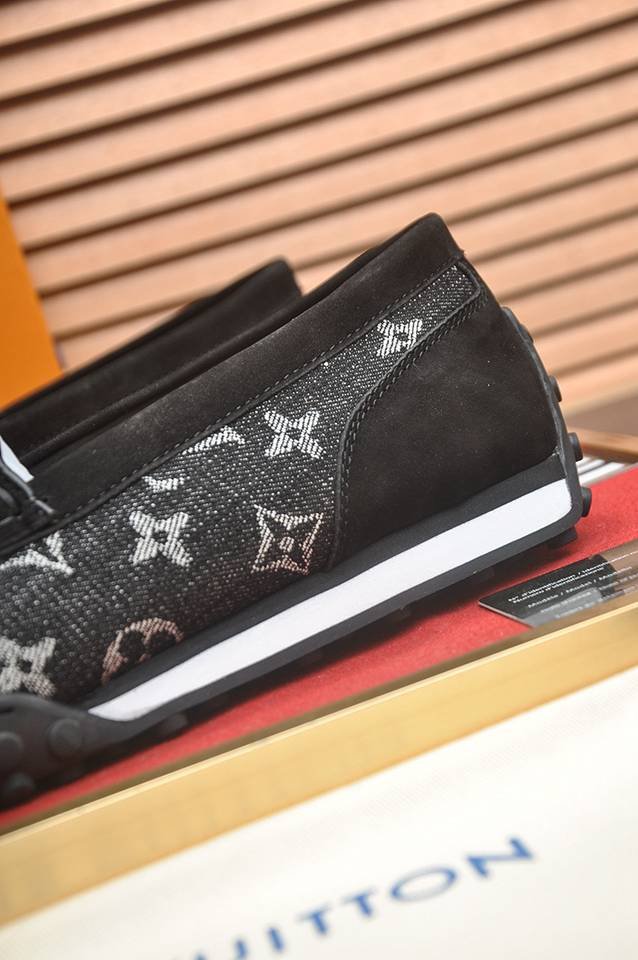 Louis Vuitton LOUIS VUITTON Sneakers Colorway 3 1133350-3