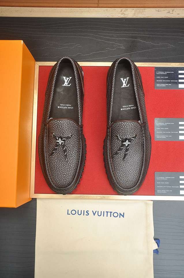 Louis Vuitton LOUIS VUITTON Sneakers Colorway 2 1133350-2