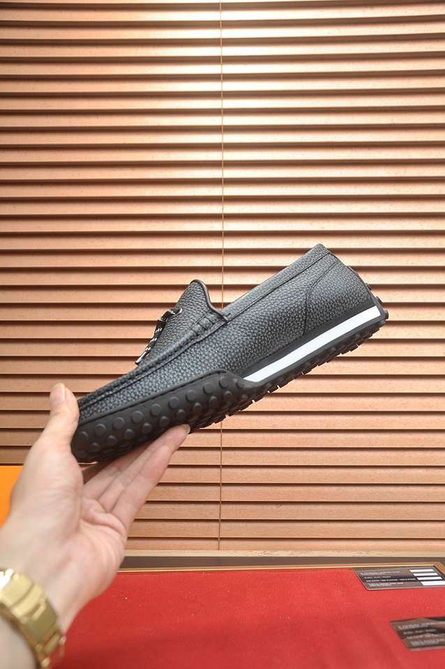 Louis Vuitton LOUIS VUITTON Sneakers 1133350